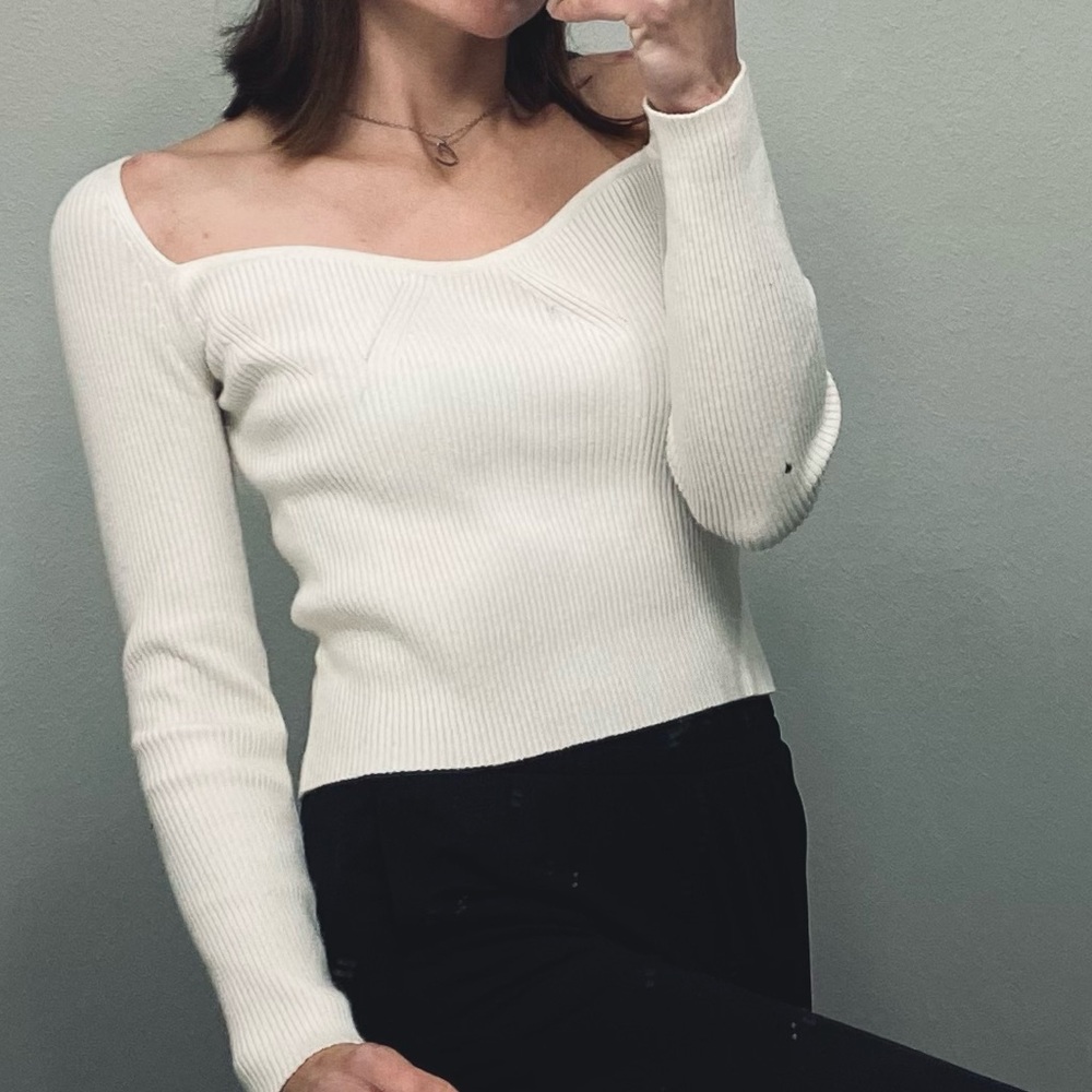 Beige Ribbed Knit Top - Picture 2 of 2